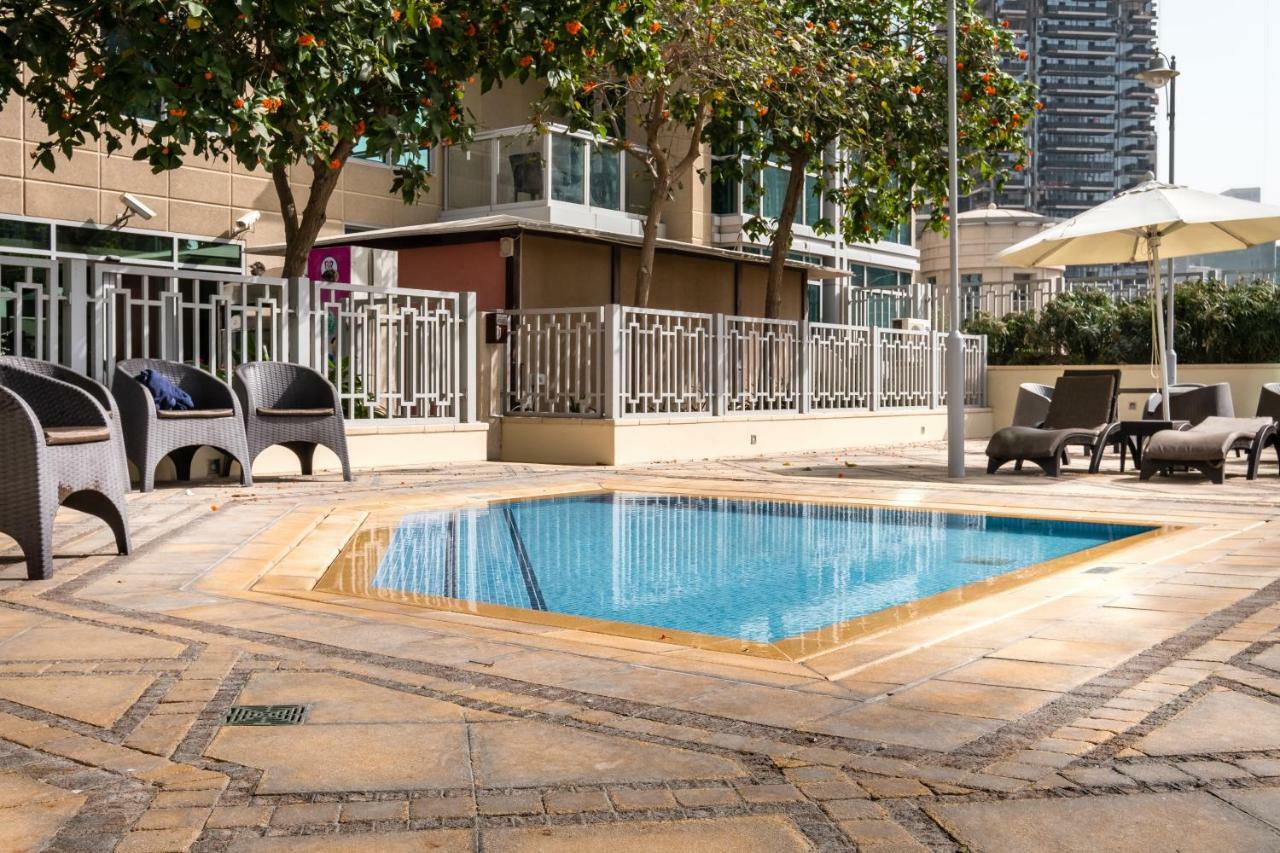 Maison Privee - Exclusive Apt With Burj Khalifa Next Door Dubai Exterior photo
