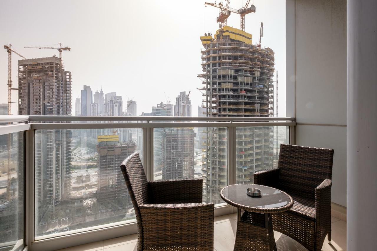 Maison Privee - Exclusive Apt With Burj Khalifa Next Door Dubai Exterior photo